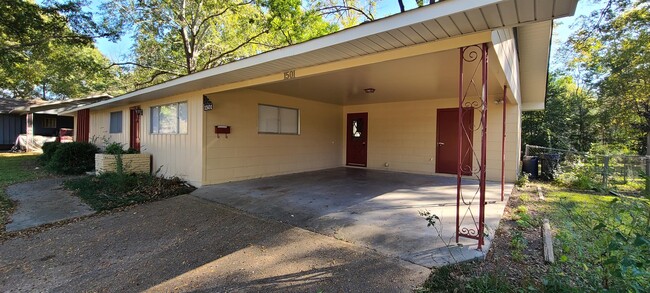 Foto del edificio - 1501 Sheffield Dr