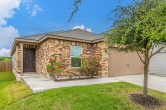 Building Photo - 136 Allington Cir