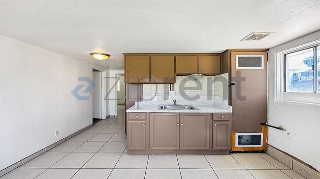 Foto del edificio - 3634 E Madison Ave