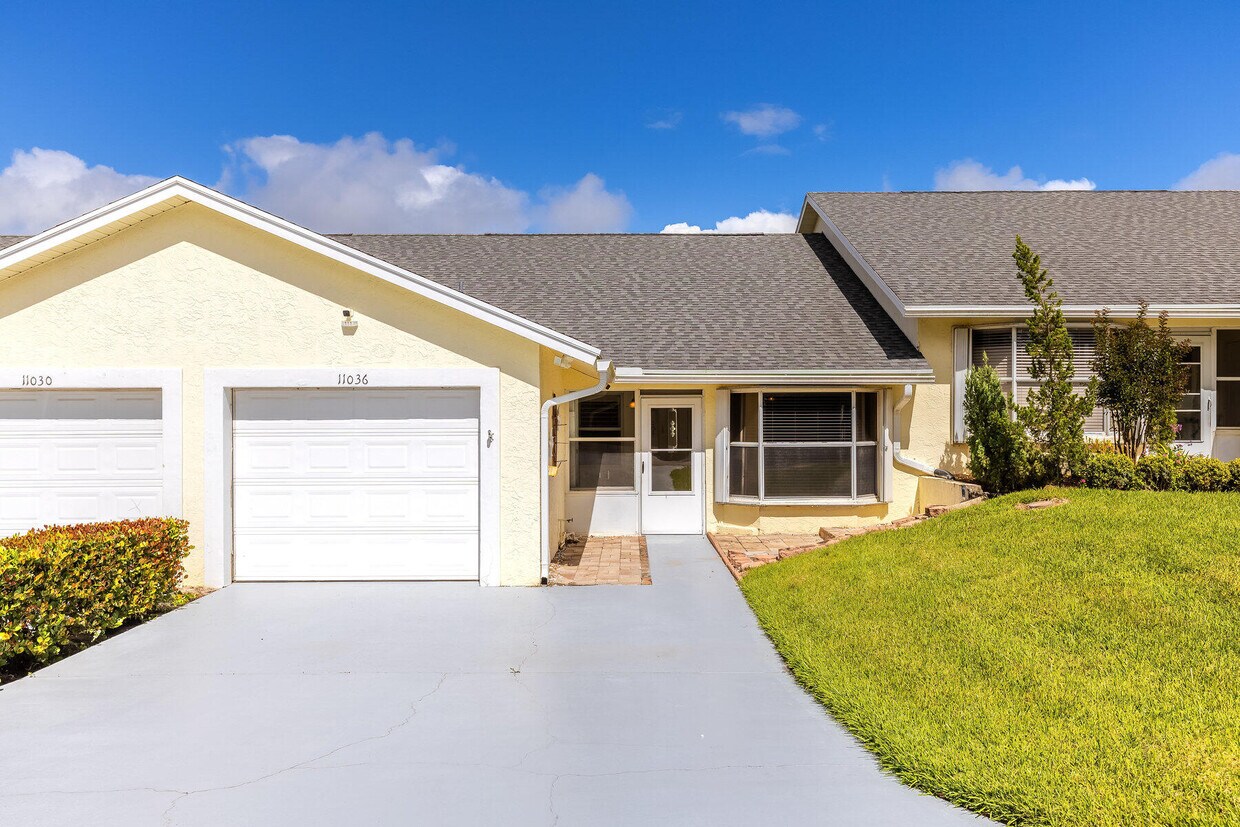 Primary Photo - 11036 SE Sea Pines Cir