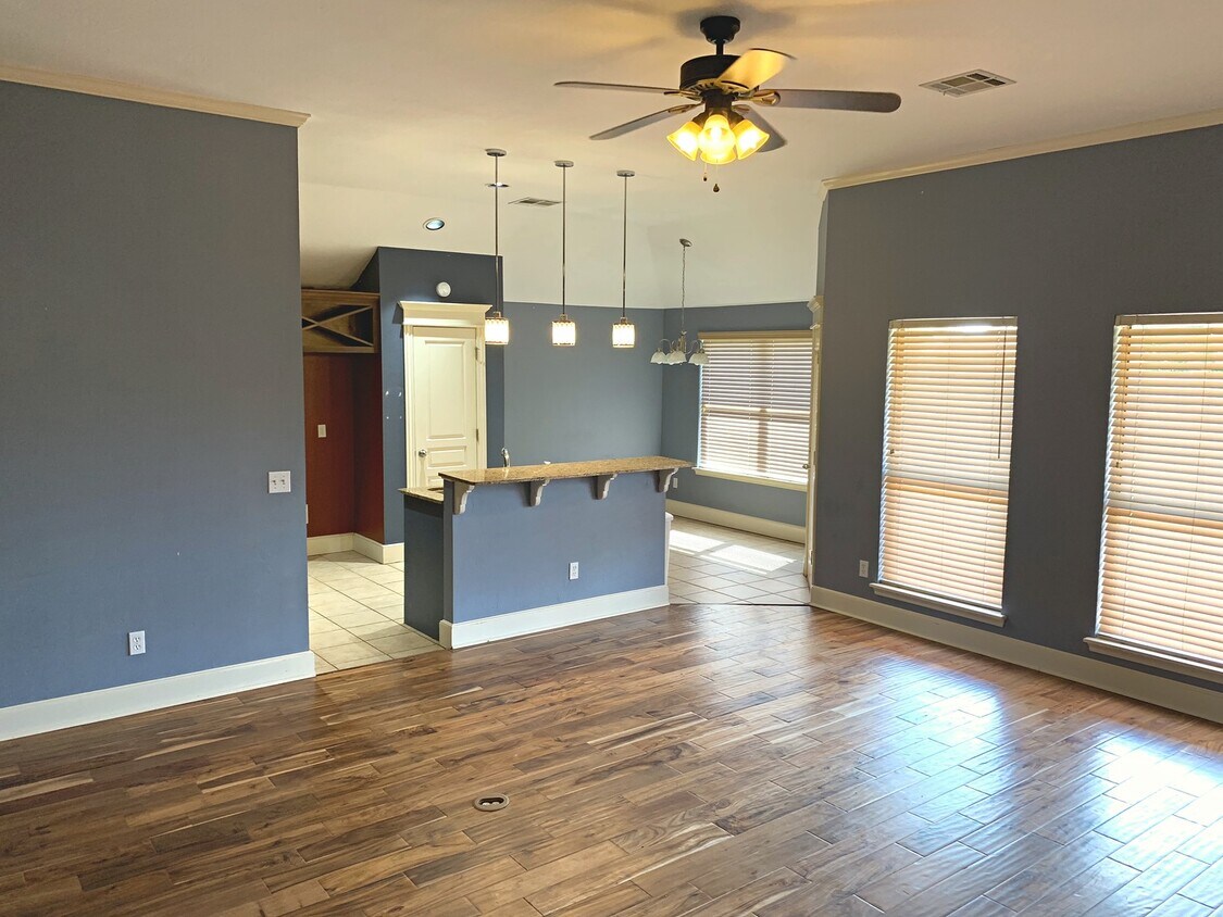 4 Bed Beauty in Lone Oak Village! House Rental in Edmond, OK