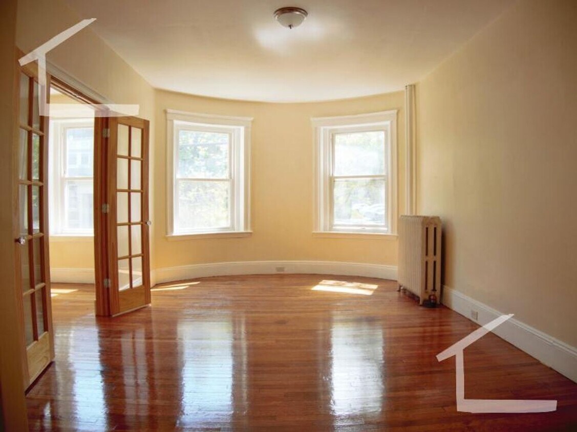 Photo - 35 Dwight St #5E Brookline MA 02446