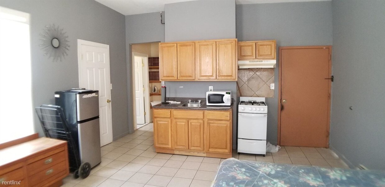 Studio, 1 bath - 1165 Mary St Apt 4 - Studio, 1 bath  - 1165 Mary St Apt 4