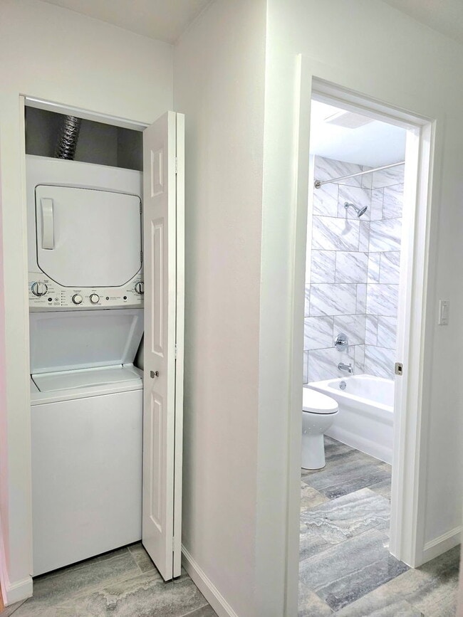 Foto del edificio - 6 Parkside Ct