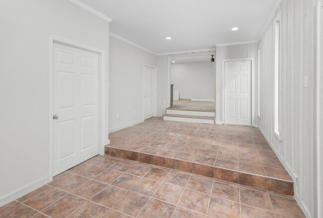 Foto del edificio - 3802 McEwen Dr NW