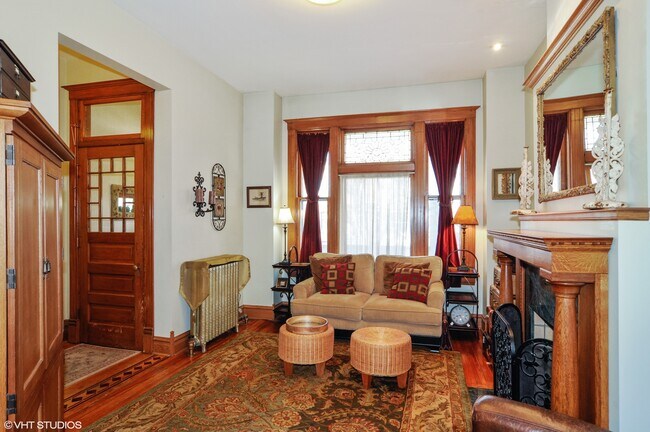 Foto del edificio - 2113 W Cuyler Ave