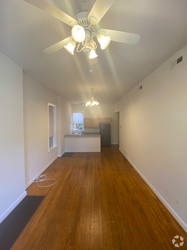 Uptown Richmond Apartments for Rent with High Ceilings Richmond, VA