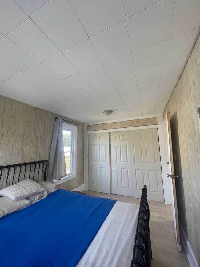 Building Photo - Charming 2 Bedroom/1 Bathroom House in Nor...