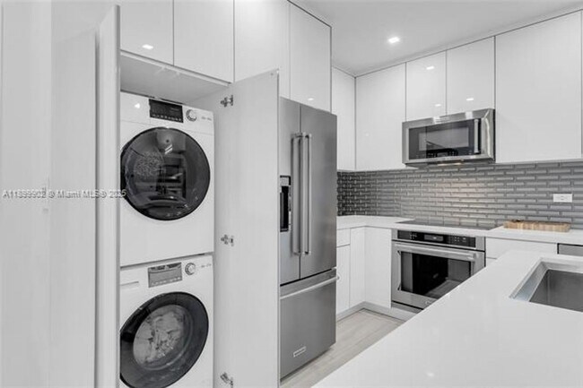 Foto del edificio - 2525 SW 3rd Ave