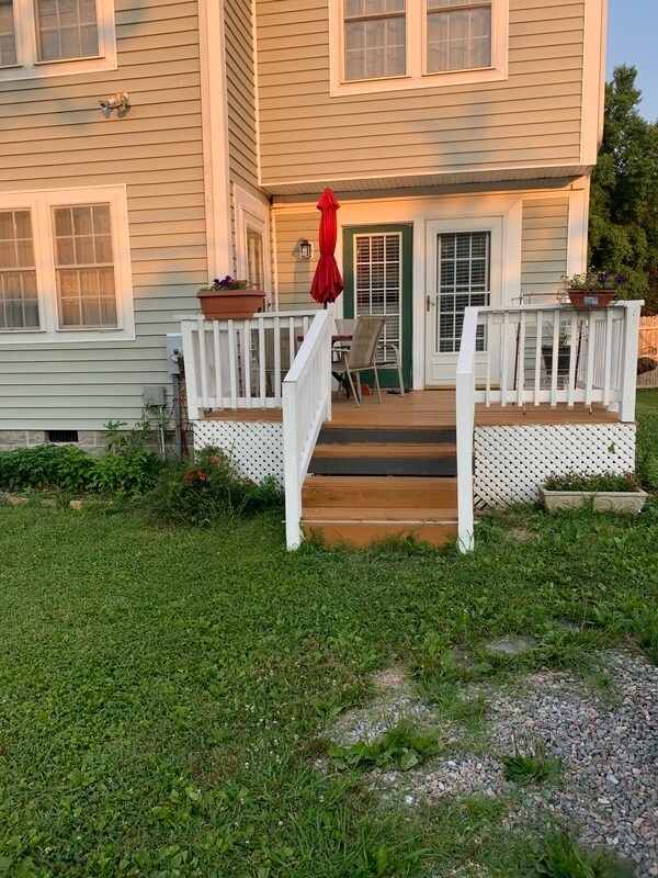 Primary Photo - 2019 Barton Ave