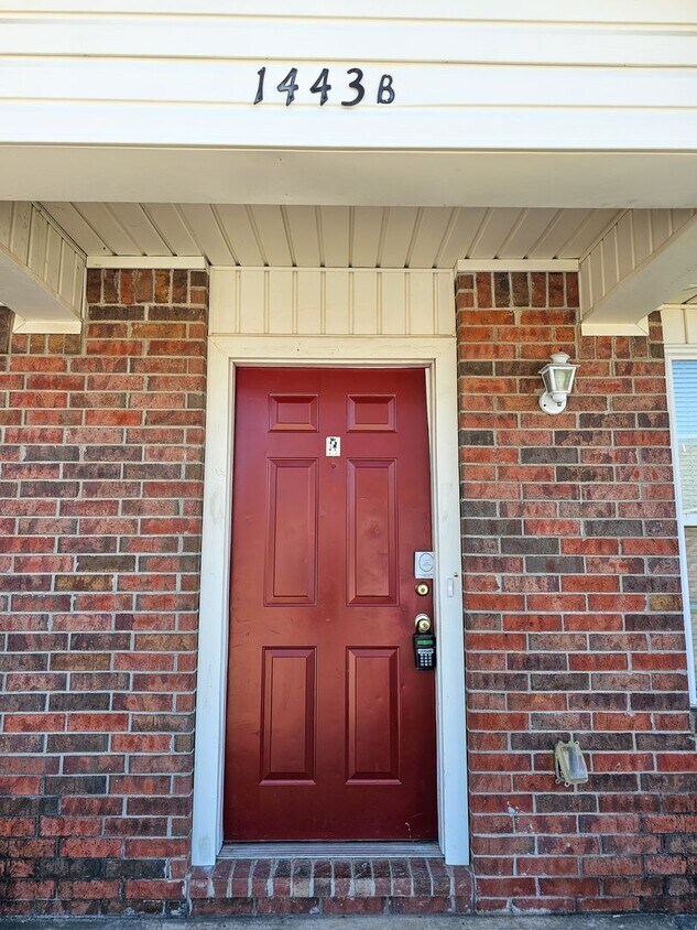 Foto principal - Cute 3 Bed/2 Bath Duplex on South Side of ...