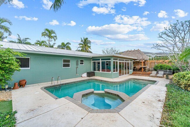 Building Photo - 108 NE 17th St