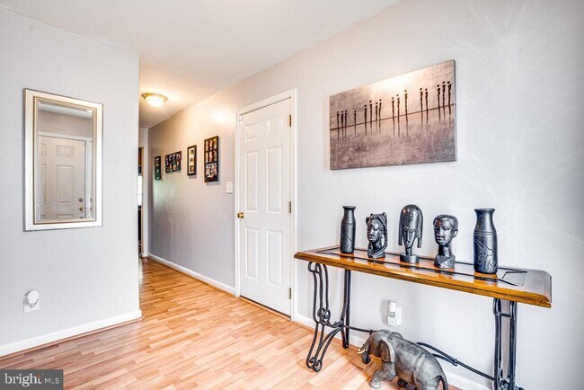Building Photo - 23282 Westmont Dr
