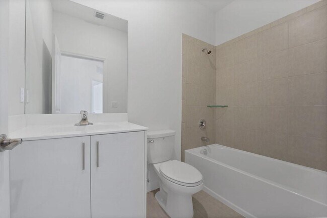 Building Photo - 250 SW 159th Ln