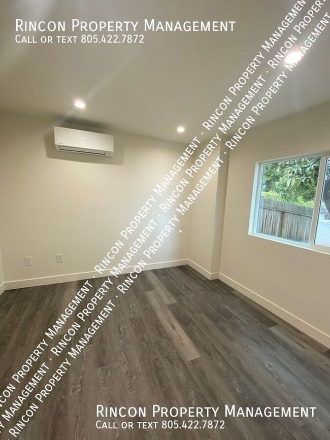 Building Photo - **NEWLY REMODELED* Downtown Ventura 1 Bed/...