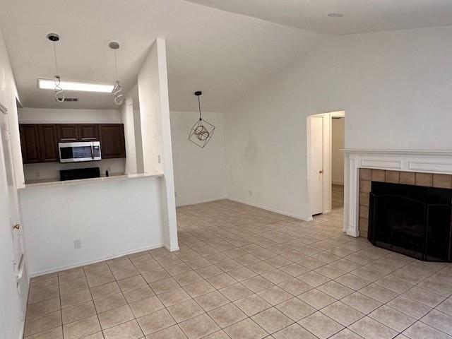Foto del edificio - 6006 Parkwood Dr