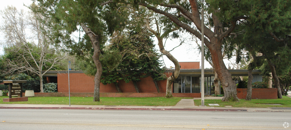 Building Photo - Bonita Terrace Apartments