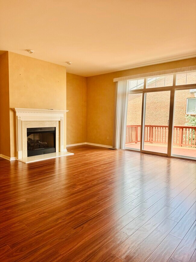 Building Photo - 37572 Newburgh Park Cir