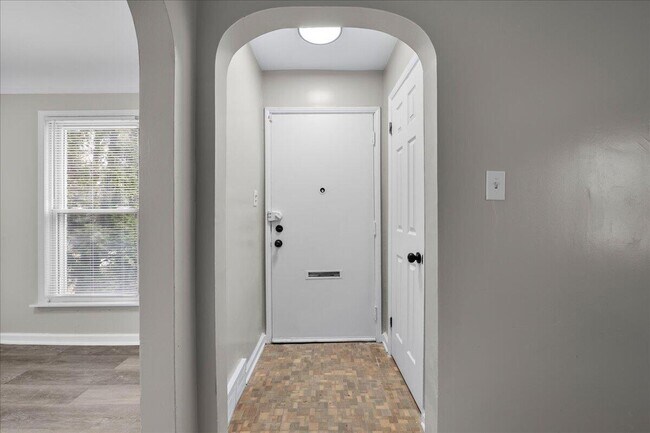 Foto del edificio - 16283 Carlisle St