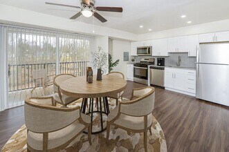 Building Photo - Brookside Manor Apartments and Townhomes