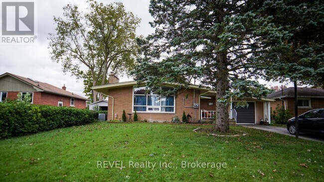 Photo du bâtiment - 510 Lloyd Ave