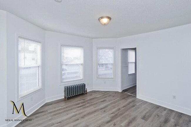 Building Photo - 98-100 Prospect St