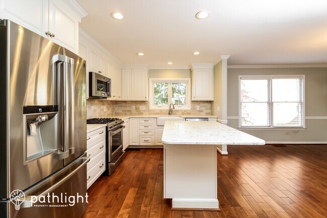 Building Photo - 3610 Cherry Hill Dr, Greensboro, NC, 27410
