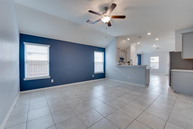 Building Photo - 4426 Crimson Vale Dr