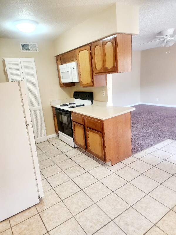 Foto del edificio - 4175 Krupp Dr