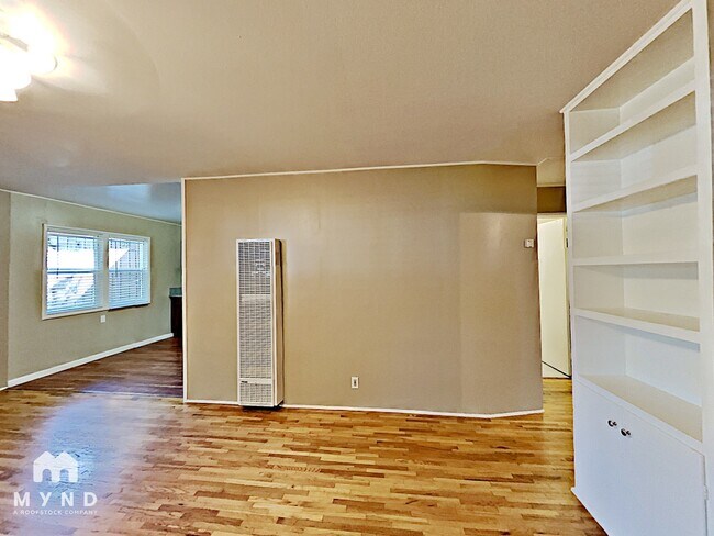 Foto del edificio - 7 Garrison Dr