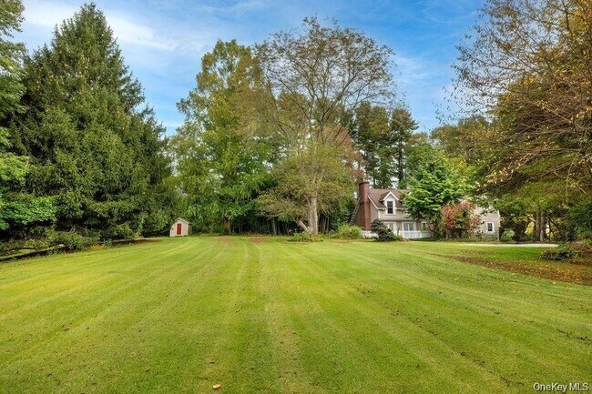 Foto del edificio - 127 NY-100