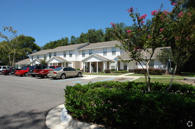 Building Photo - Post Oak Apartments