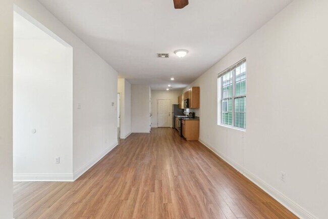 Foto del edificio - 403 N Tonti St