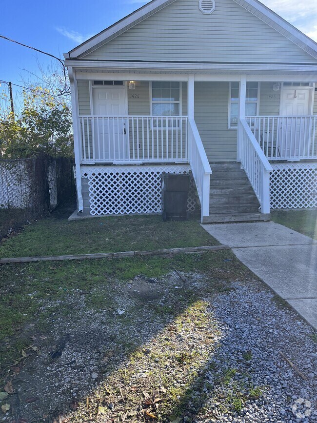 Shirley Drive Area Apartments for Rent with Extra Storage New Orleans