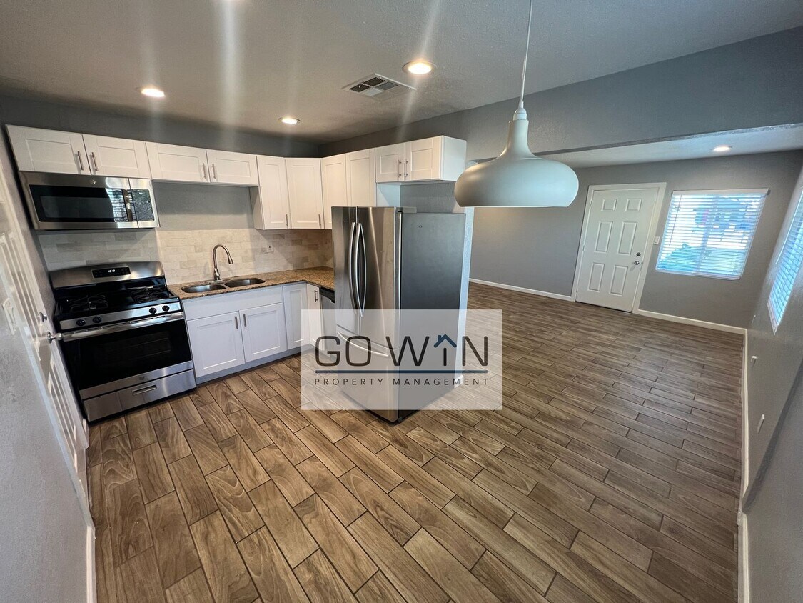 Foto principal - 825 N 10th Ave