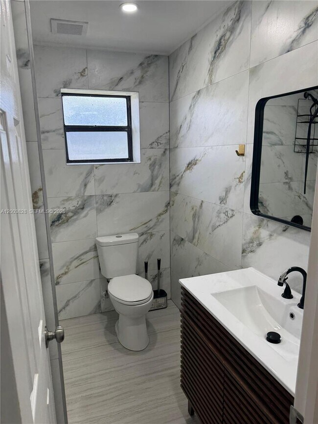 Foto del edificio - 6116 SW 38th St