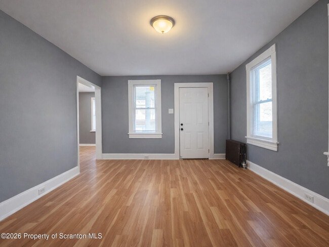 Building Photo - 2717 N Main Ave