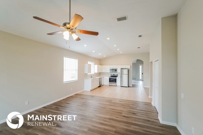 Foto del edificio - 521 Painted Leaf Dr