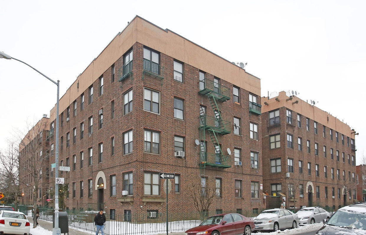 Primary Photo - 7301 17th Ave