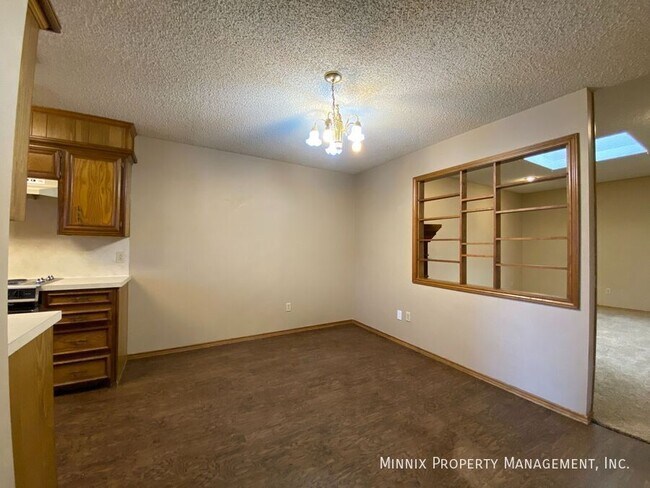 Foto del edificio - 6606 Hope Ave