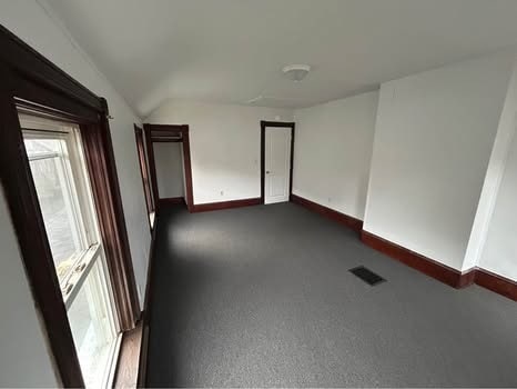 Building Photo - 110 W Railroad Ave