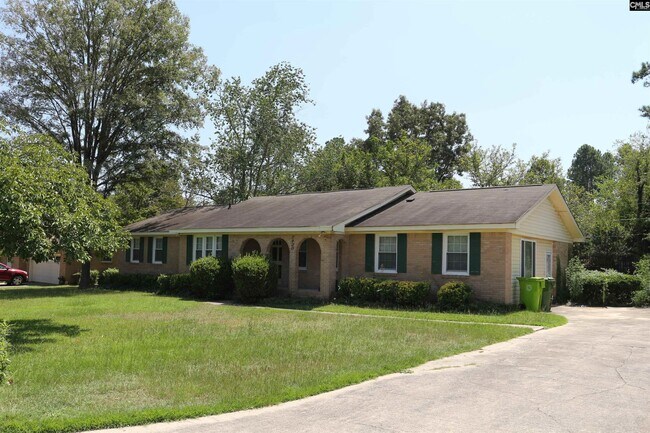 Building Photo - 7920 Folly Ln