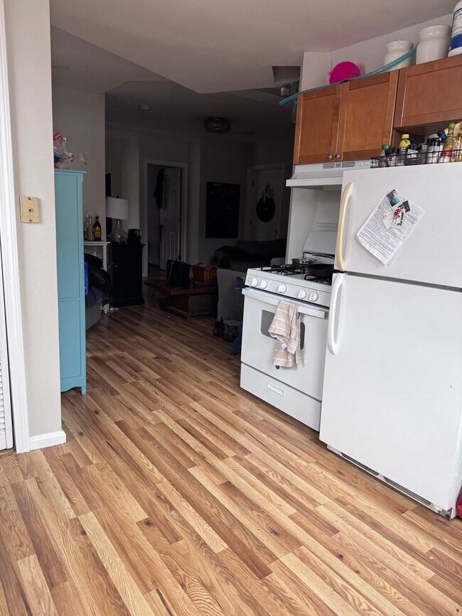 Building Photo - 28 Fleet St