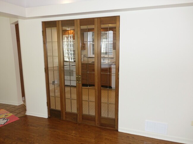 Foto del edificio - 3553 N Bell Ave