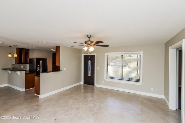 Foto del edificio - 650 Estaugh St NW
