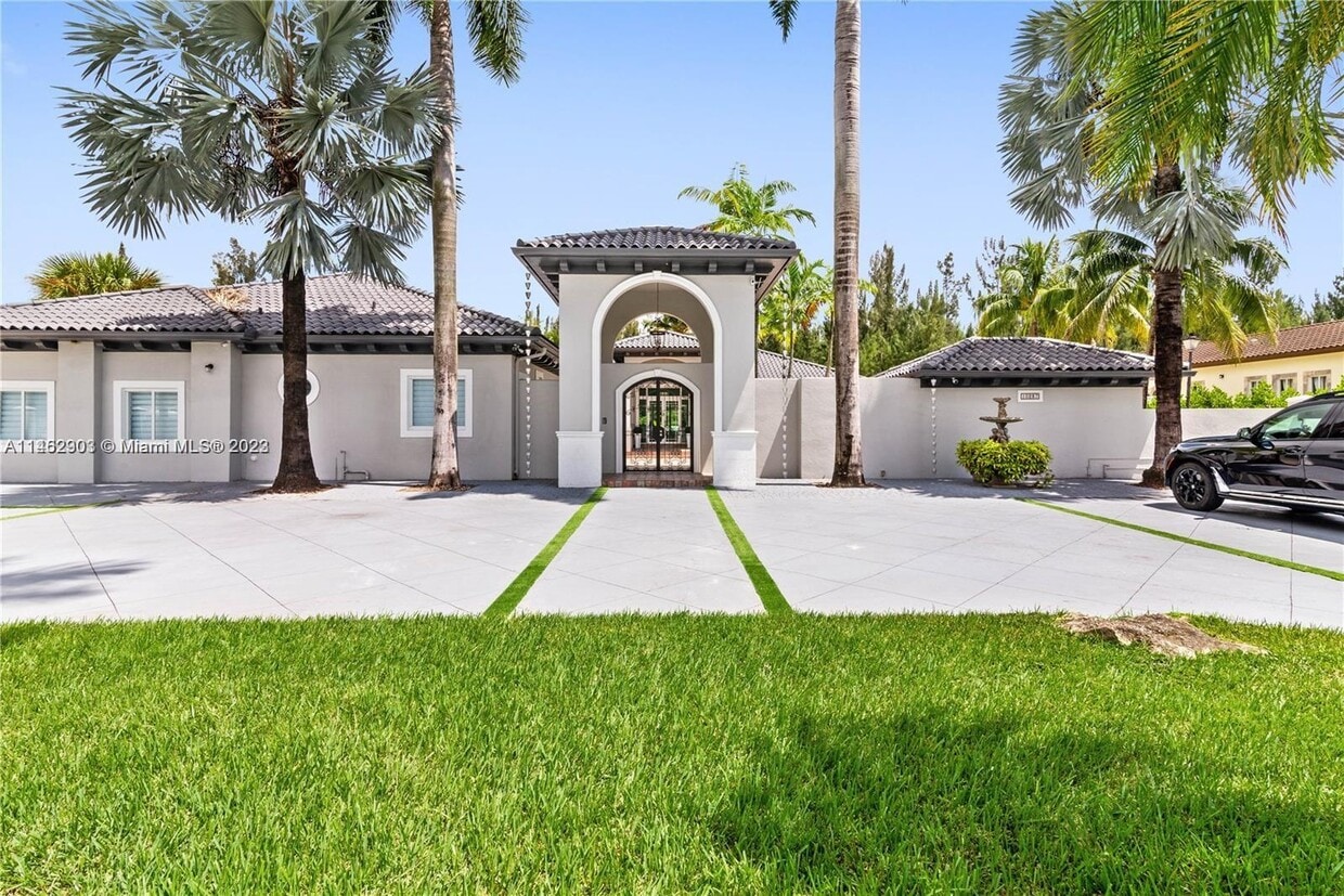 10287 NW 135th St, Hialeah, FL 33018 House Rental in Hialeah, FL