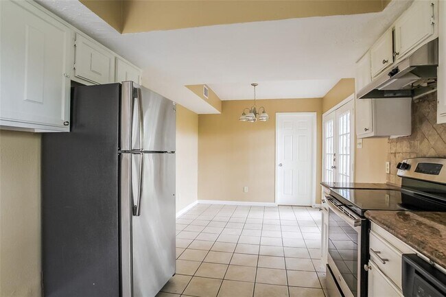Building Photo - 8510 Cookwood Dr