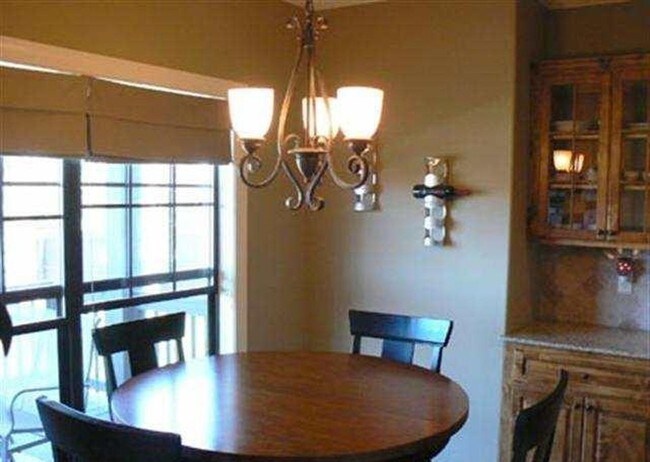 Foto del edificio - 924 Greystone Blvd