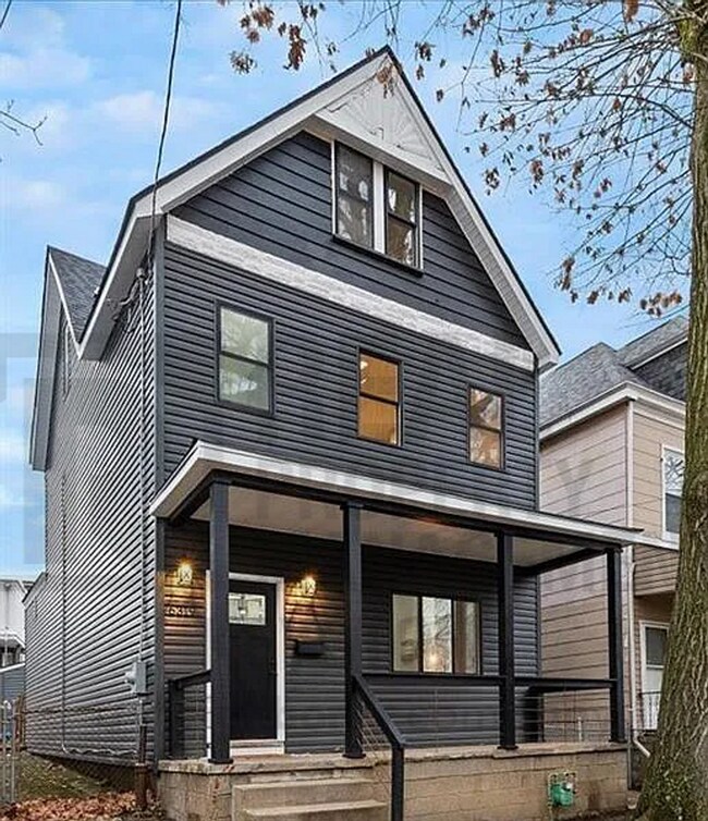 Building Photo - Beautifully Updated Home Near East Liberty!
