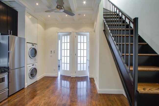 15 W 103rd St
